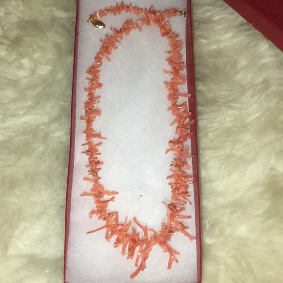 Pink Coral Neclace - Picture 2 of 3